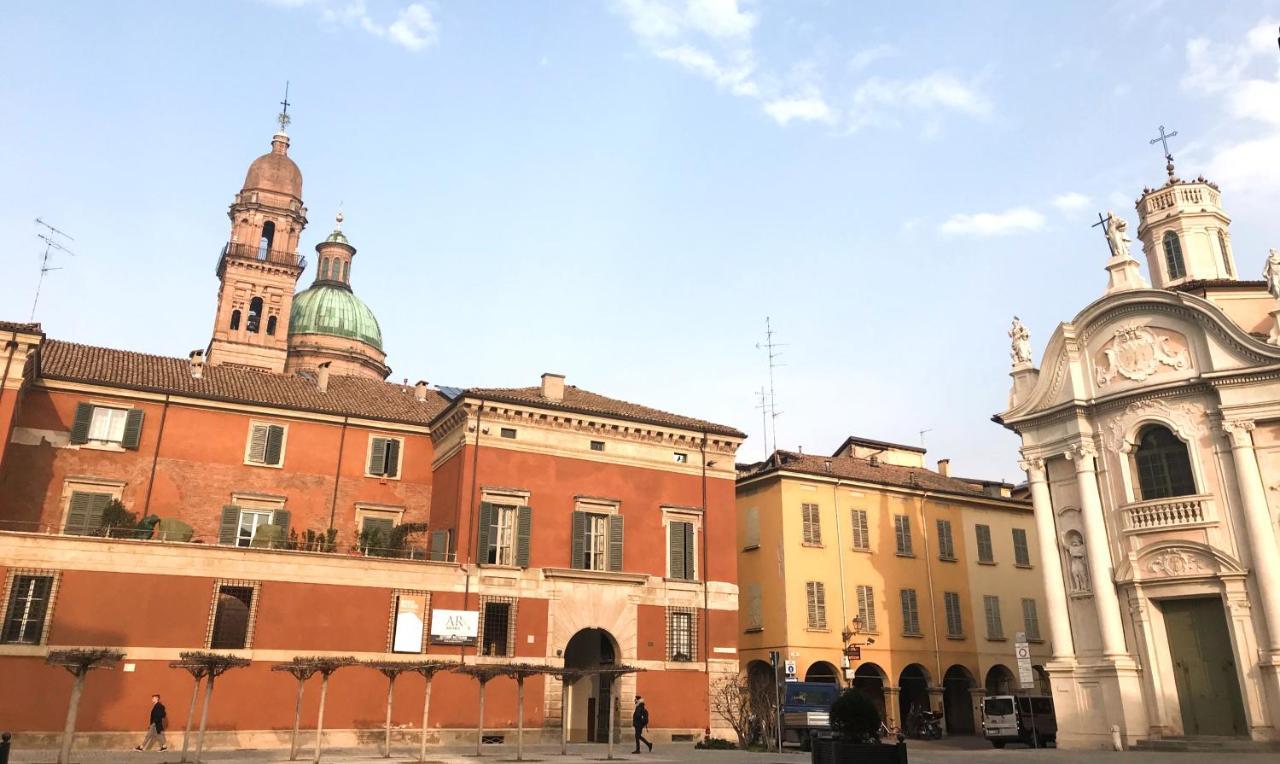 Vicolo Folletto Home Reggio Emilia Exterior photo